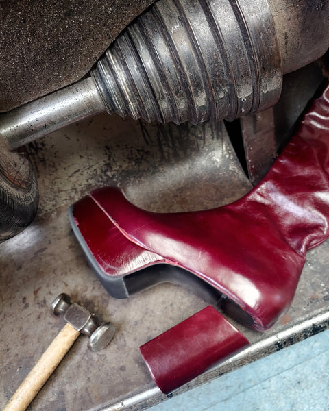 Platform Knee Boots in BURGUNDY