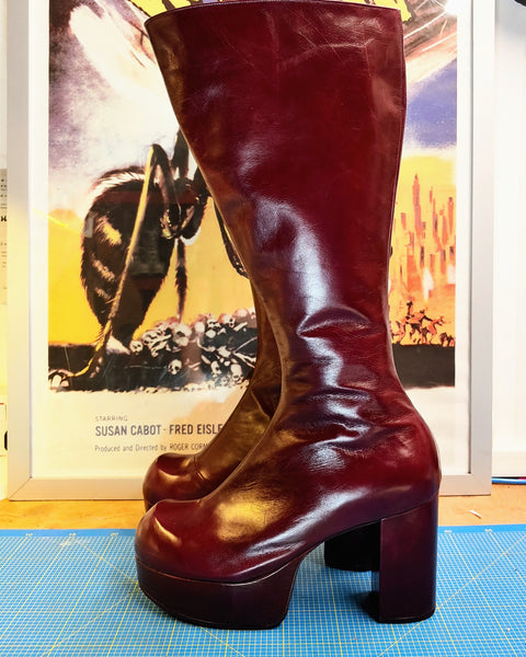 Platform Knee Boots in BURGUNDY
