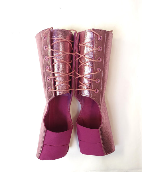 Short Aerial boots in PINK Metallic