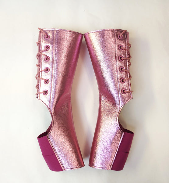 Short Aerial boots in PINK Metallic