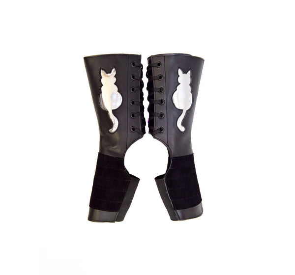 "Kitty" SHORT Black Aerial boots w/ metallic Cat + Grip Panel