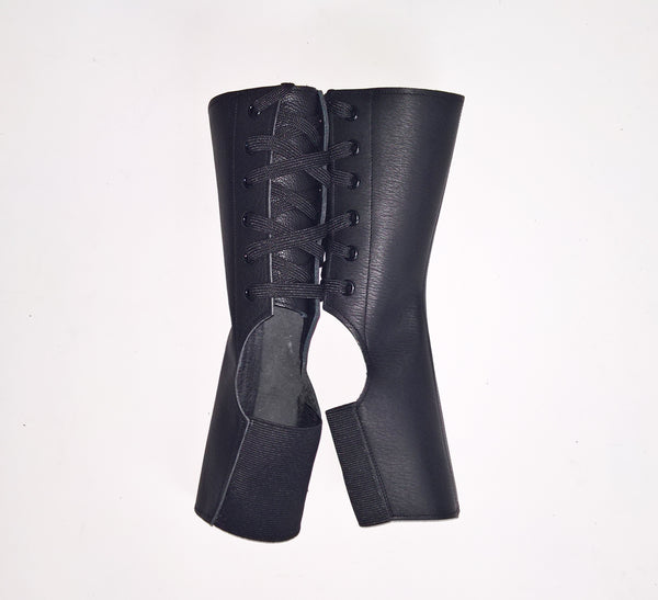 Short Classic Black Aerial boots w/inside ZIP