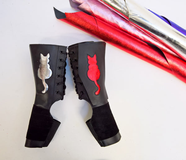 "Kitty" SHORT Black Aerial boots w/ metallic Cat + Grip Panel
