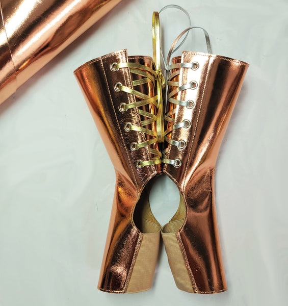 ROSE GOLD mirror-metallic Short Aerial gaiters