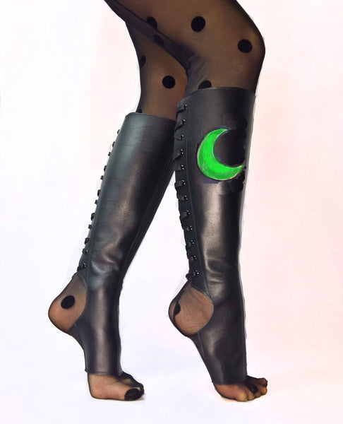 Classic Black Aerial boots w/ GREEN metallic MOON