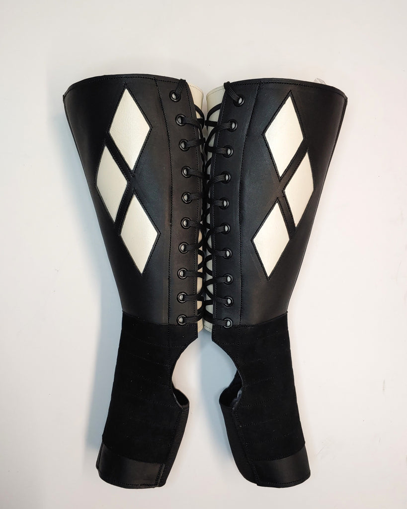 HARLEY QUINN Aerial Boots in Black w/Cream details
