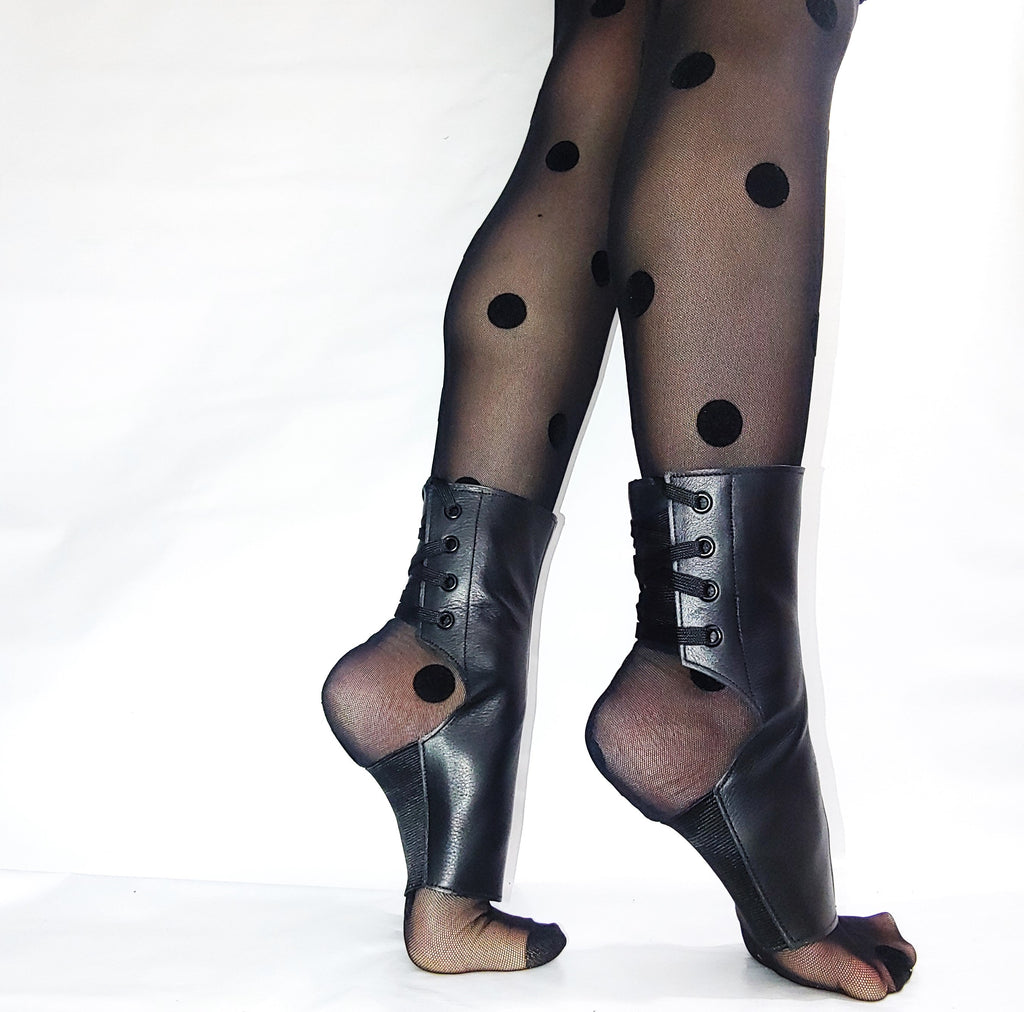 EXTRA Short Classic Black Aerial boots w/ suede grips