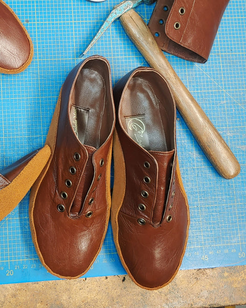 CUSTOM MADE Chestnut Brown Tightrope Shoes