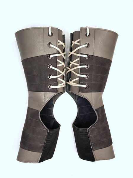 SHORT Aerial boots in GREY leather