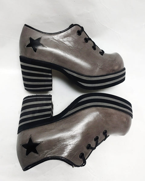 Moonstone Grey CITY Shoes w/ Star