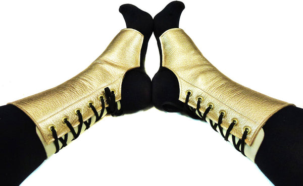 Short Aerial boots in GOLD