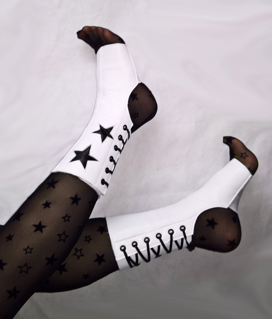 SHORT White Aerial boots w/ Black Stars