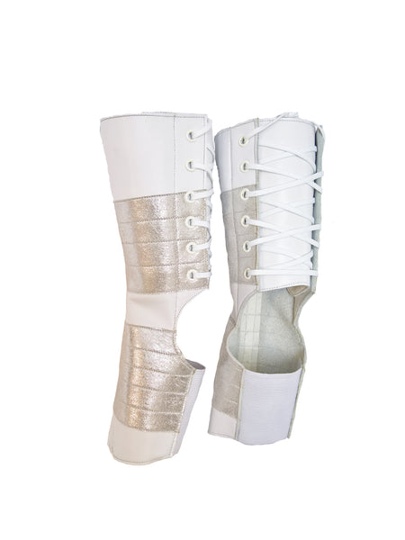 Short WHITE Aerial Boots & SILVER suede panels