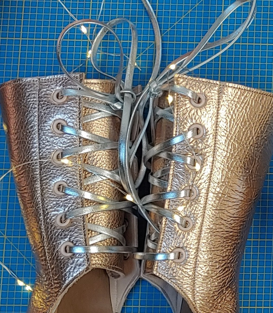 boots rose gold