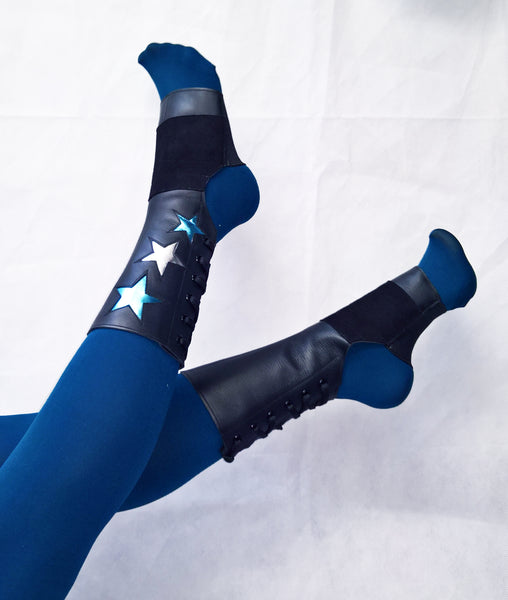 Short Stardust Aerial boots w/ Silver & LIMITED EDITION Blue Metallic Stars + Grip Panel